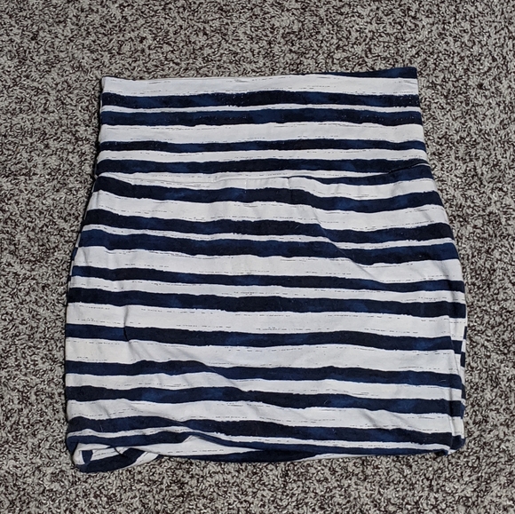 White and navy blue striped mini pencil skirt - size small - Picture 3 of 3